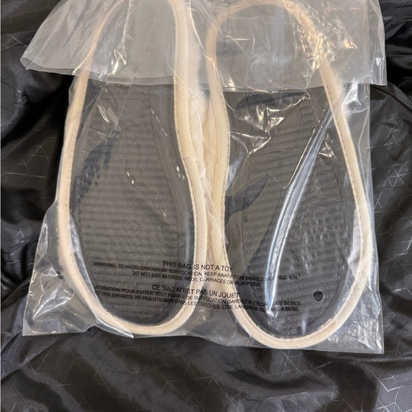 Victorias Secret Pink tan sz lg (womens 9-10) Slippers - Picture 8 of 9